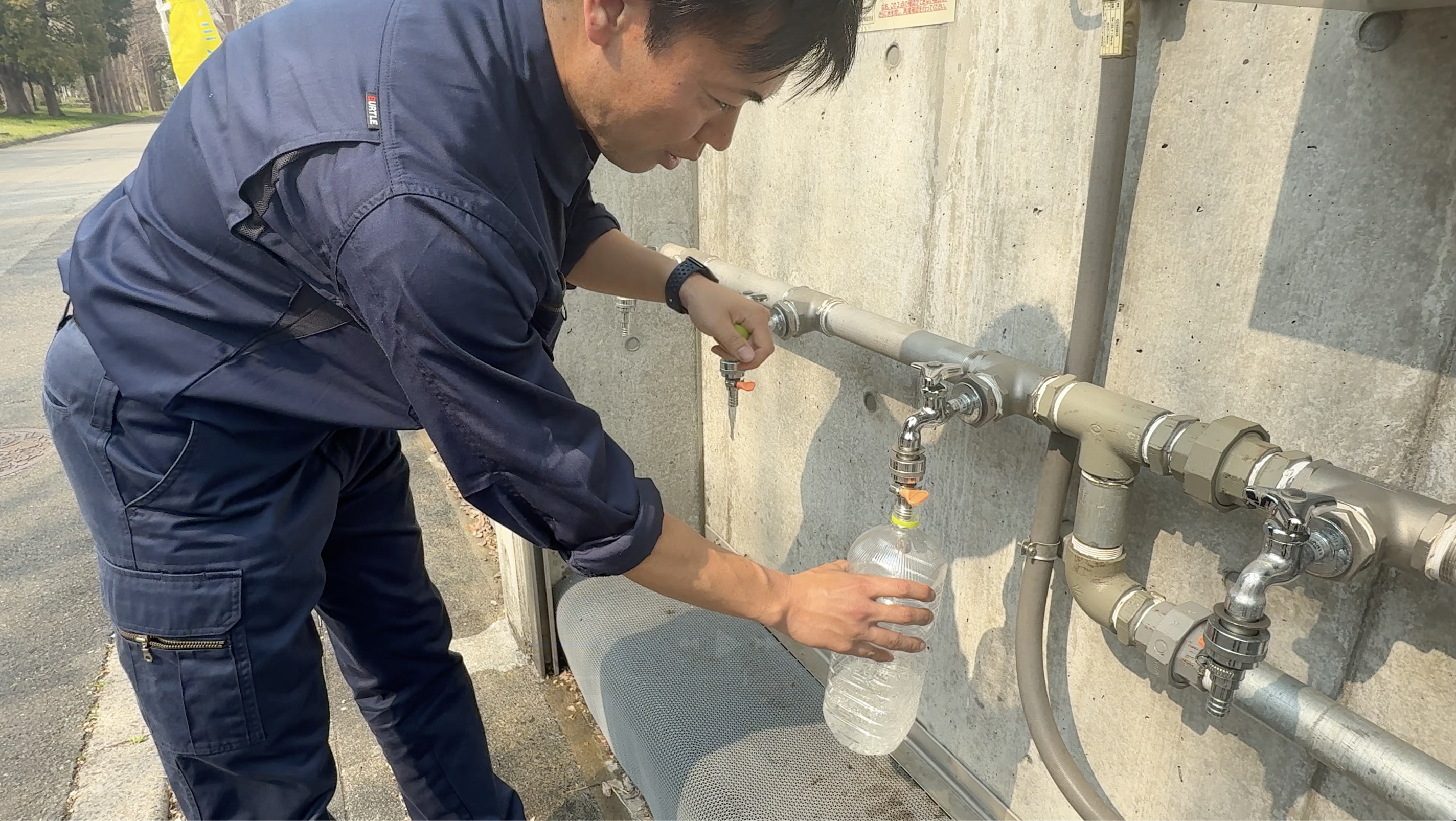 災害時給水ステーションでの給水風景